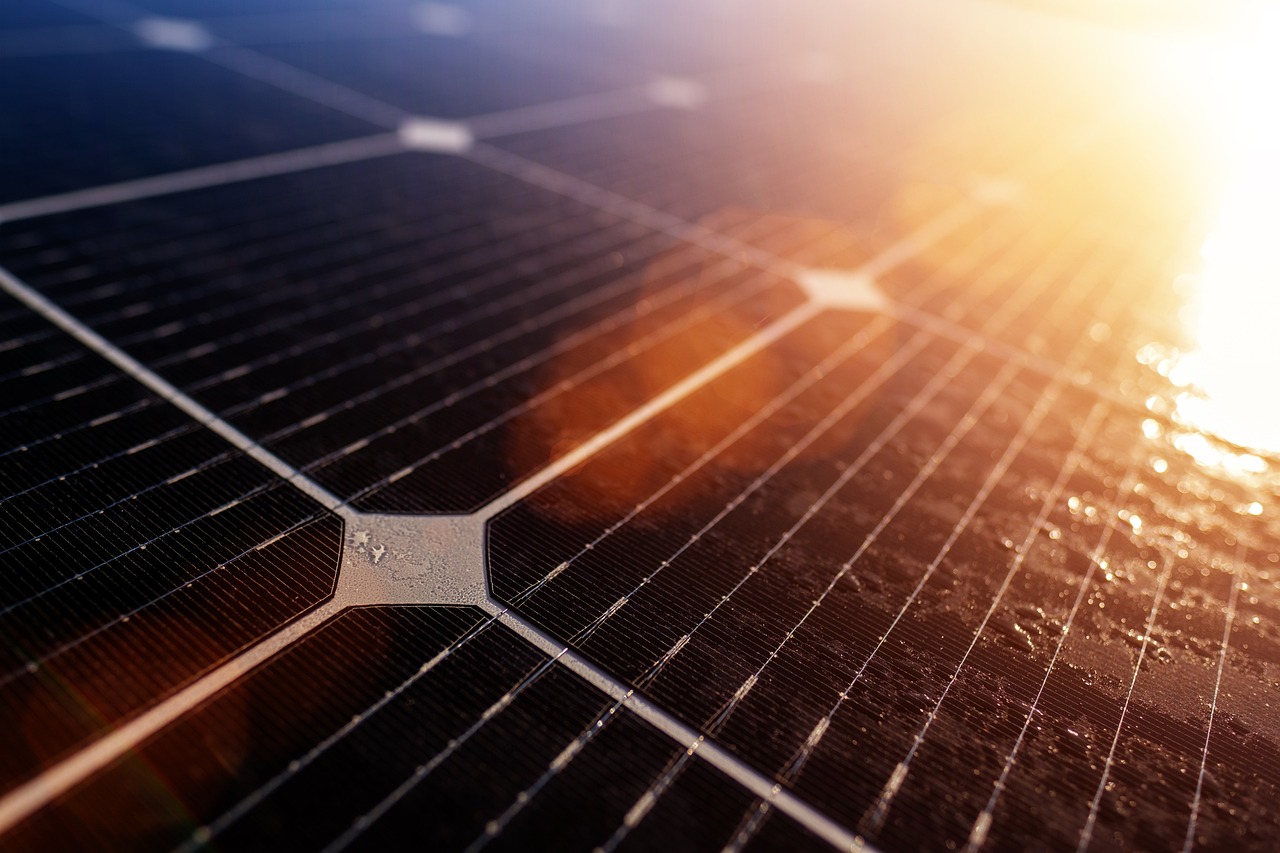 Kaip įsirengti saulės elektrinę pačiam?